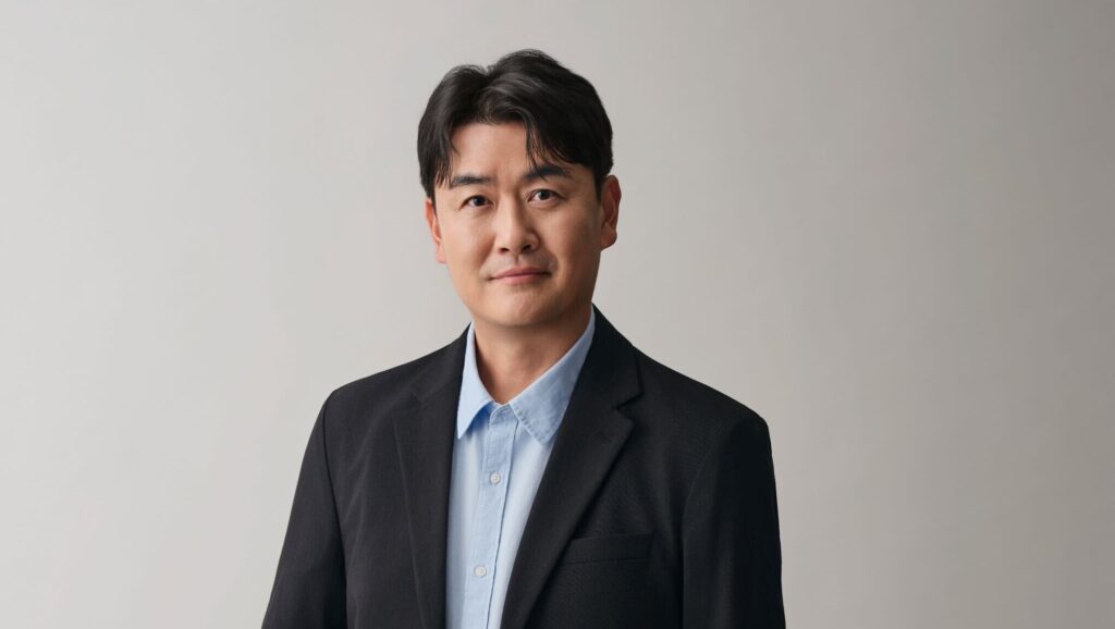 Music Industry Report: HYBE's Weverse Taps Tech Veteran to Lead Superfan Ecosystem